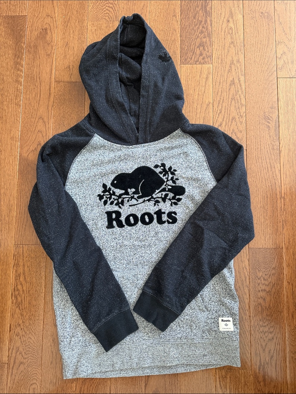 Roots Kids Two-Tone Grey & Black Hoodie Sweatshirt size XXL